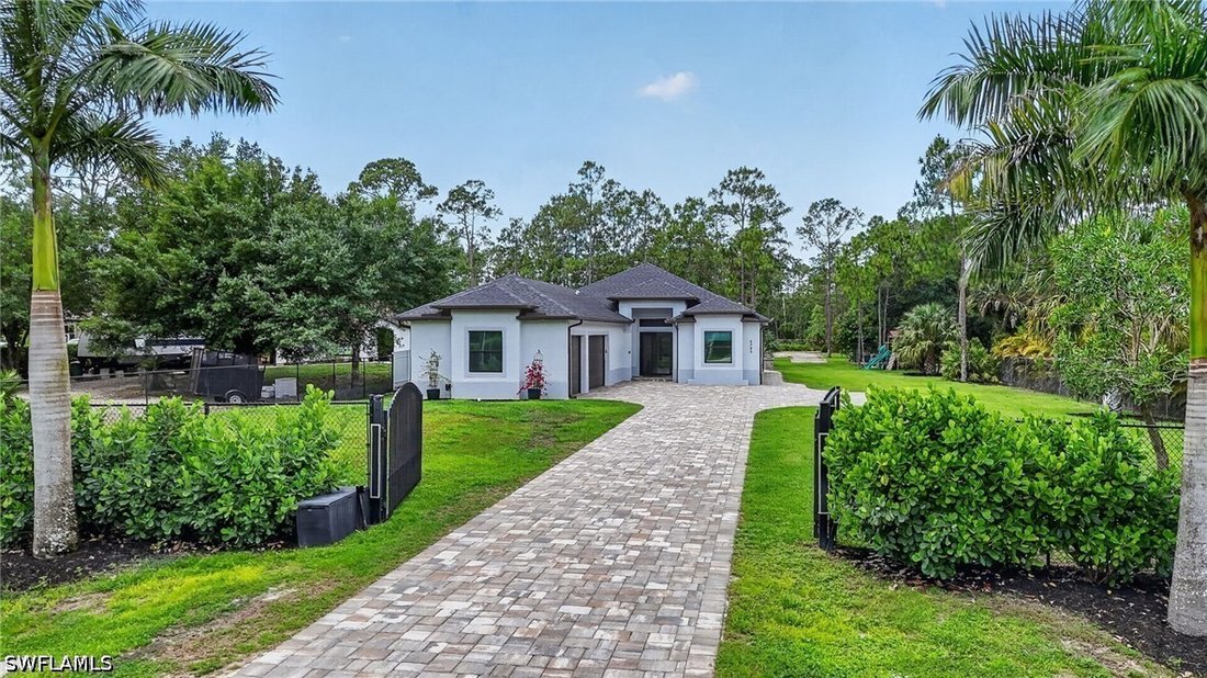 House in Naples, Florida, United States 3 - 17940778