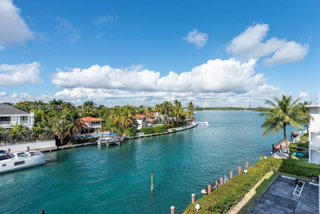 Condo in Bal Harbour, Florida, United States 1 - 17959195