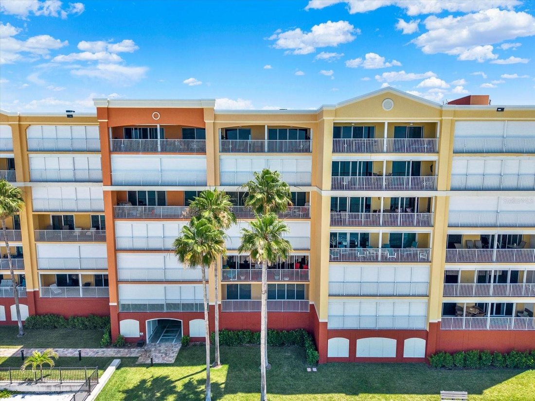 Condo in Madeira Beach, Florida, United States 2 - 17960847