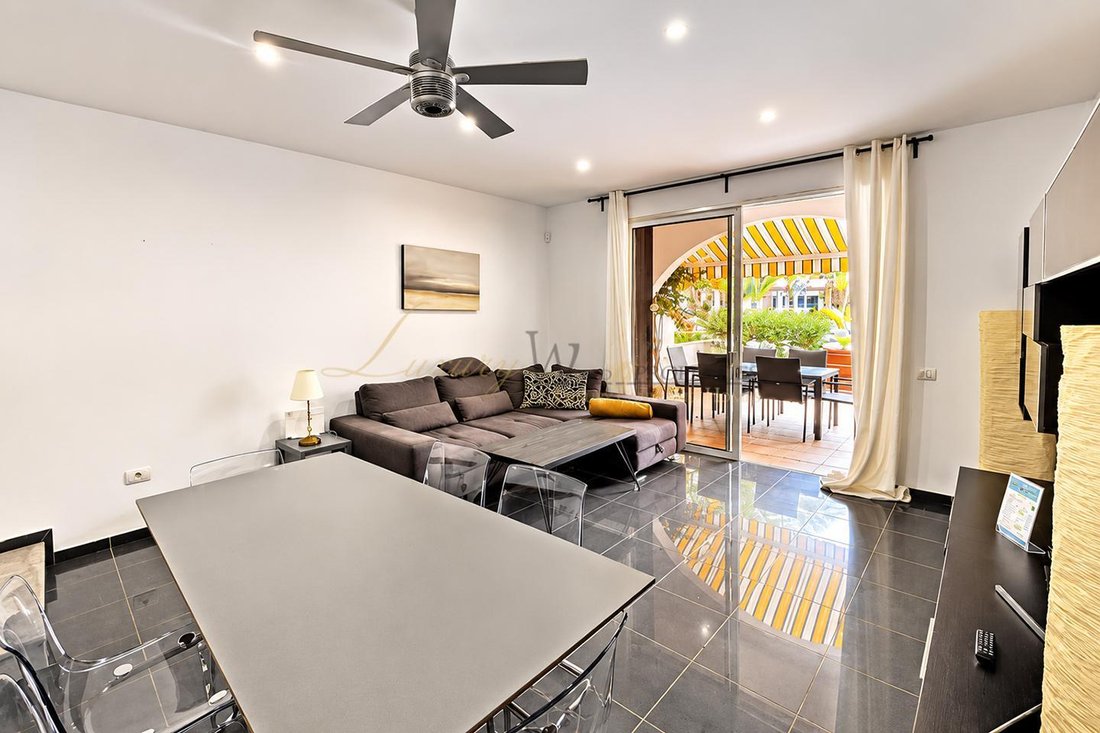 Villa in Playa de las Americas, Canary Islands, Spain 1 - 17958642
