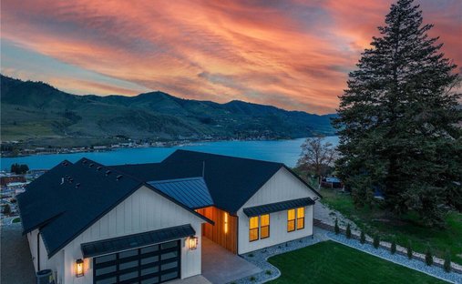 House in Chelan, Washington, United States 1