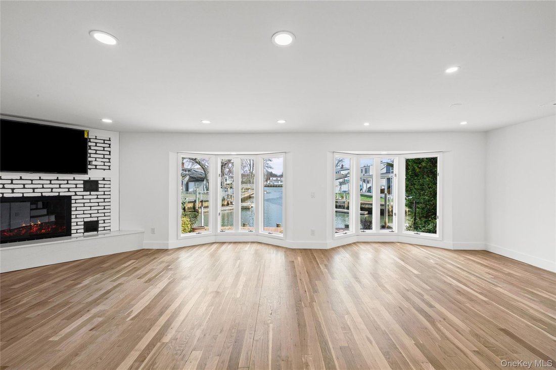 House in Massapequa, New York, United States 1 - 17960615