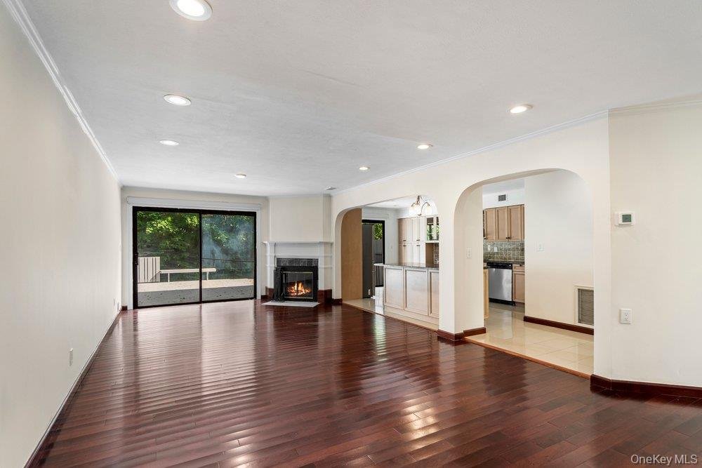 Condo in Jericho, New York, United States 4 - 17959165