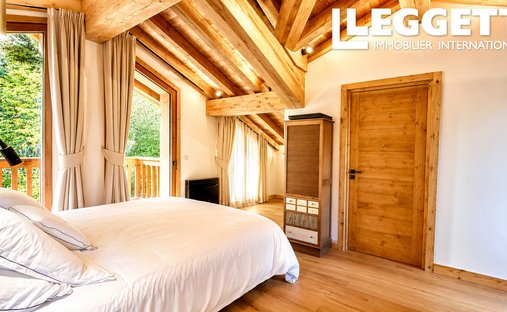 Chalet in Saint-Bon-Tarentaise, Courchevel, France 1