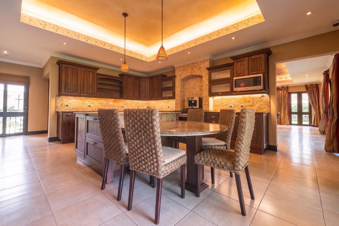 Villa in Vueltas, Alajuela Province, Costa Rica 4 - 17958872