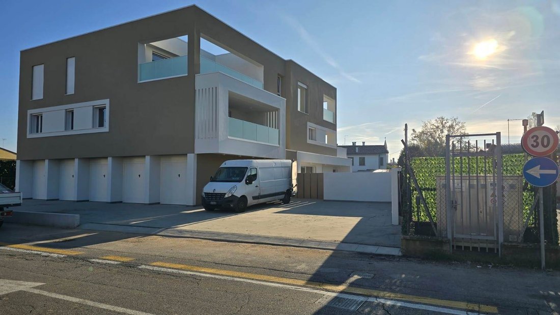 Penthouse in Da Oro, Veneto, Italy 3 - 17962067