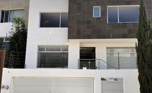 House in Rincón Verde, State of Mexico, Mexico 1