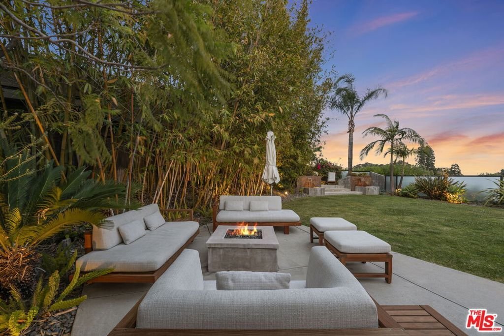 House in Los Angeles, California, United States 2 - 17958236