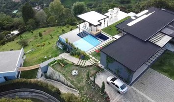 Finca in Vereda Curazao, Antioquia, Colombia 1