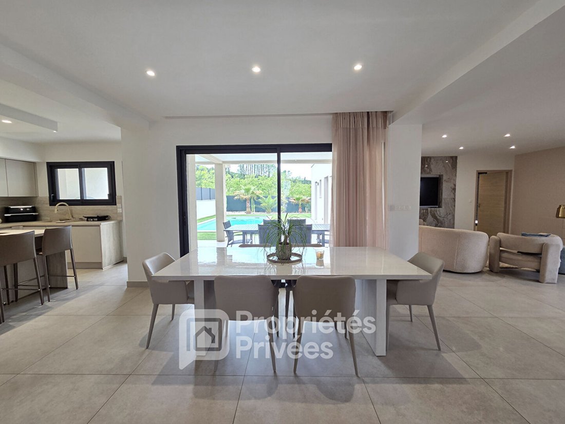 Villa in Ville-Basse, Montelimar, France 4 - 17959759