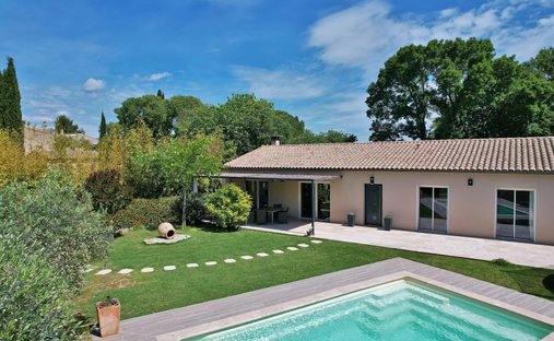 Villa in Uzès, Occitania, France 1