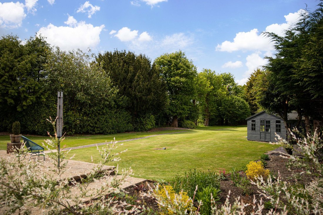 House in Dormansland, England 5 - 17959595