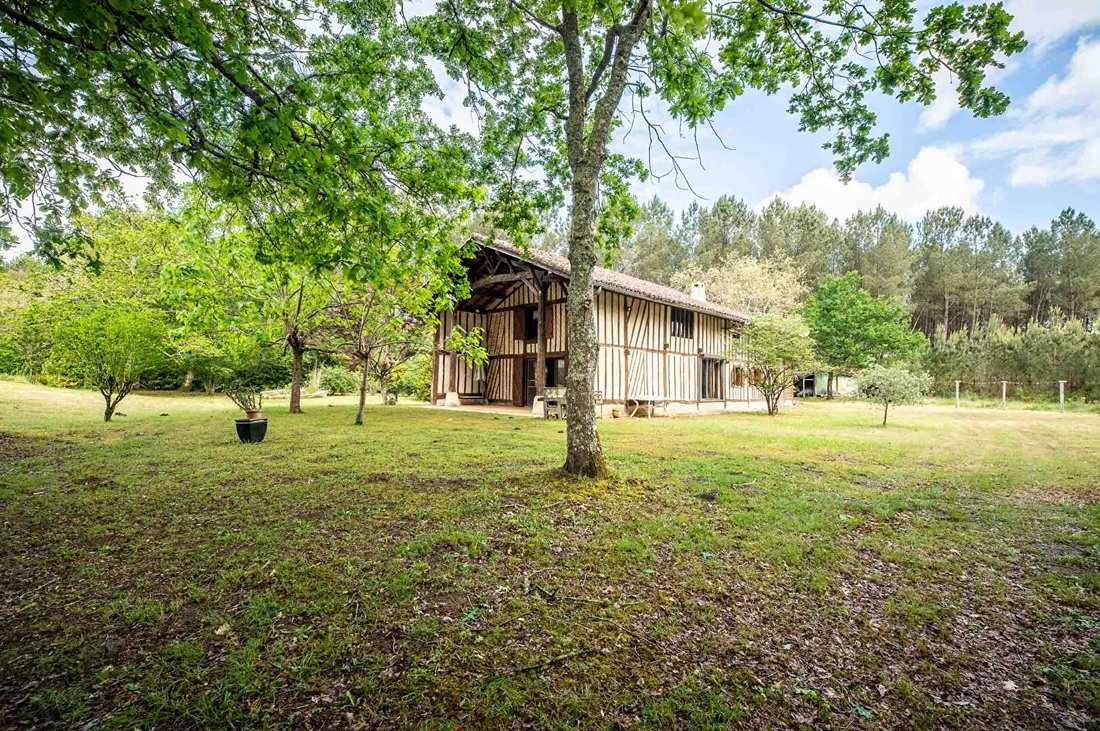 Villa in Azur, Nouvelle-Aquitaine, France 1 - 17959751