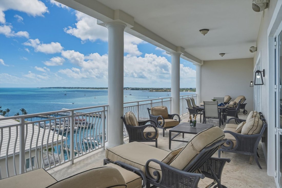 Condo in Nassau, New Providence, The Bahamas 1 - 17960028