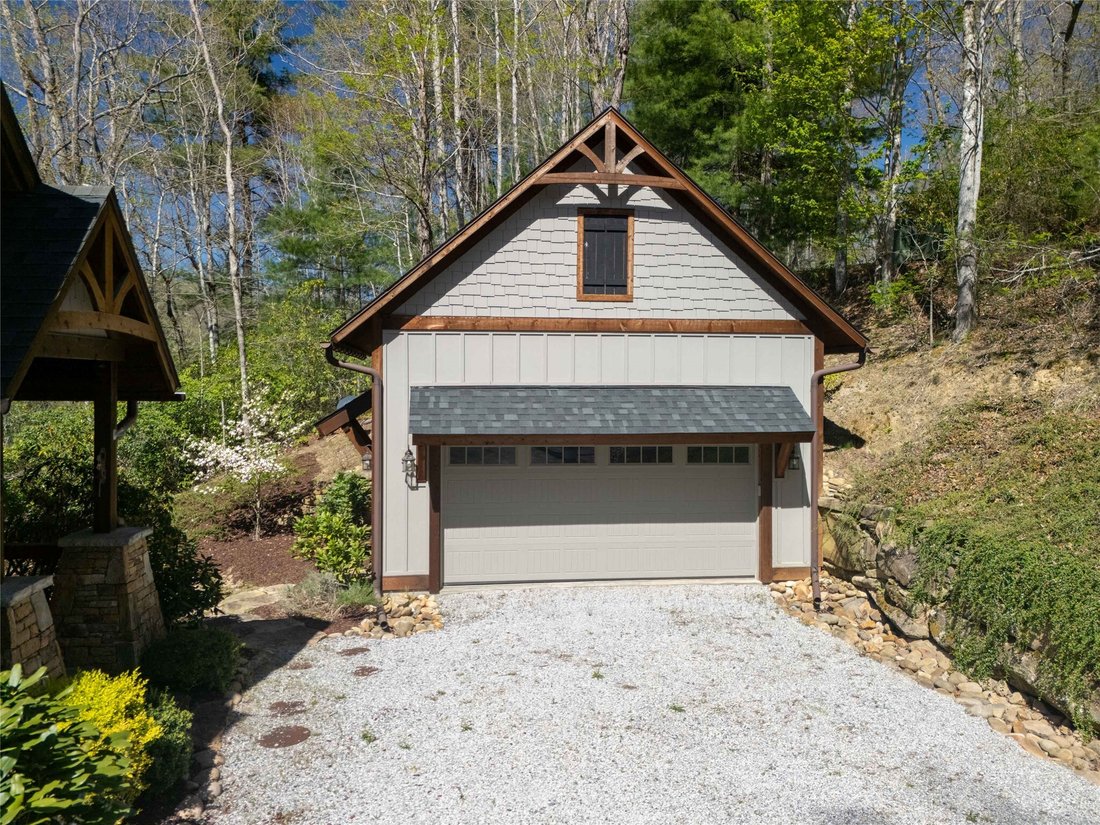House in Tuckasegee, North Carolina, United States 4 - 17960441