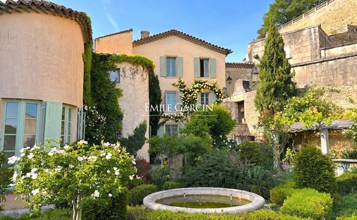 Villa in Grignan, Auvergne-Rhône-Alpes, France 1
