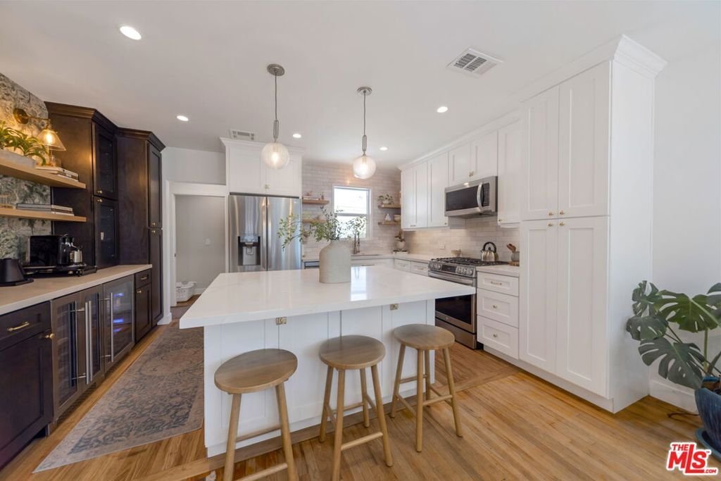 House in Los Angeles, California, United States 5 - 17961075
