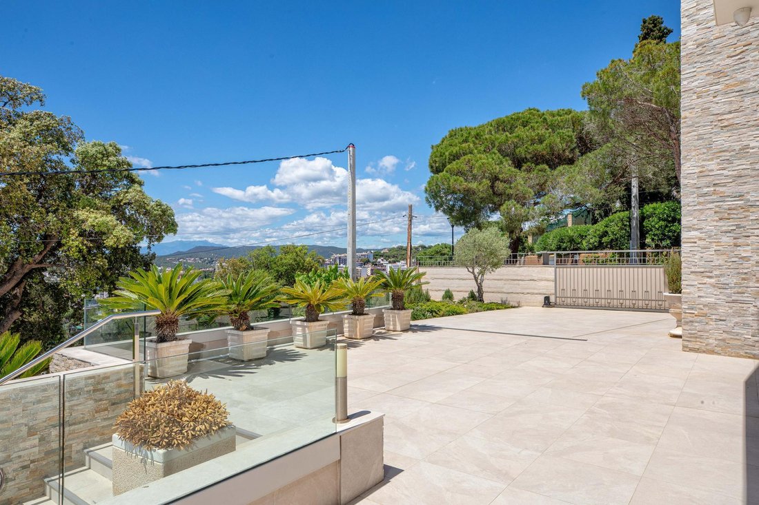 Villa in Lloret de Mar, Catalonia, Spain 4 - 17958185