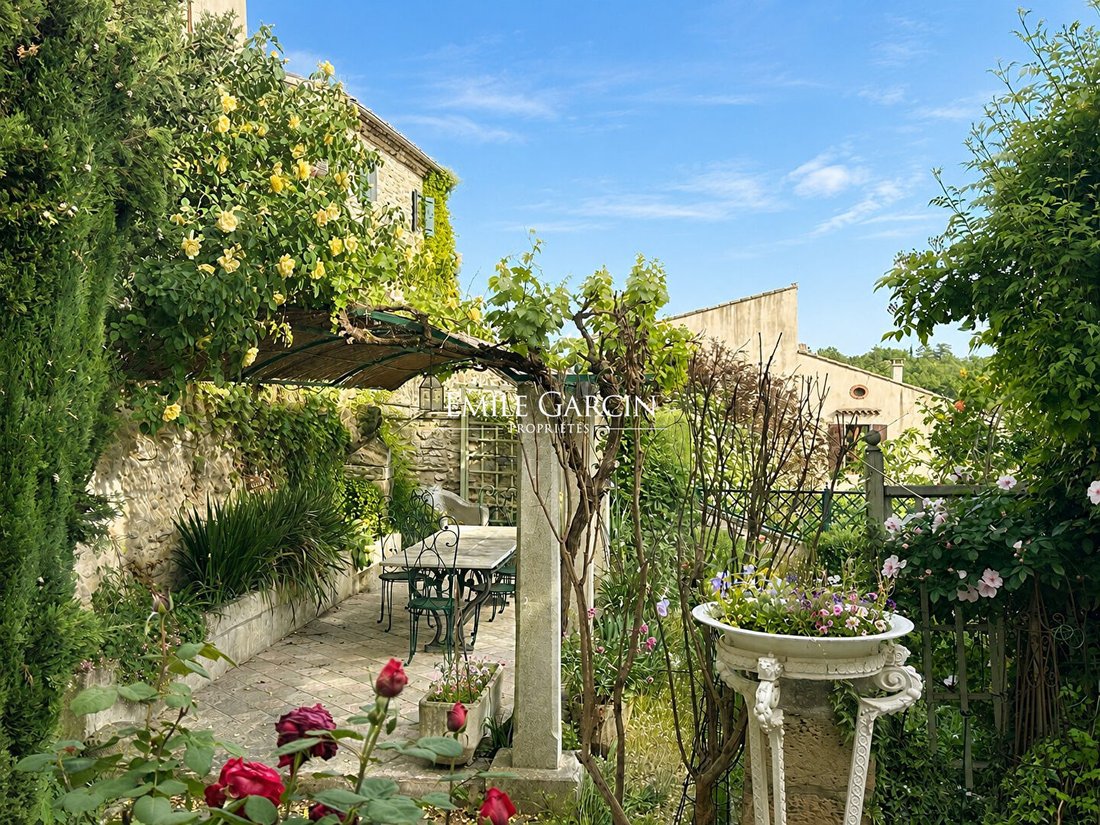 Villa in Grignan, Auvergne-Rhone-Alpen, Frankreich 4 - 16489294