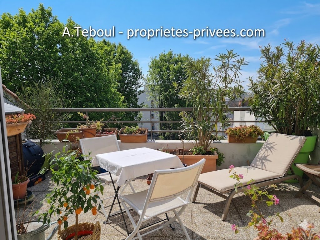 Apartment in République Tolstoi, Villeurbanne, France 3 - 17962808