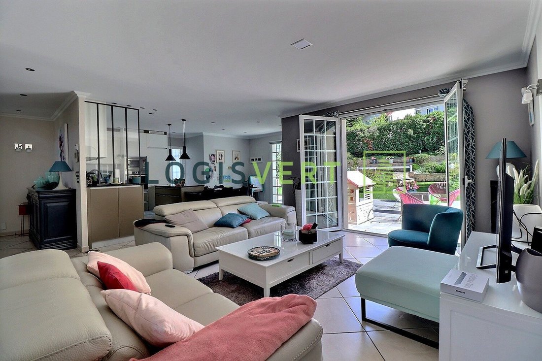 House in Gif-sur-Yvette, Ile-de-France, France 2 - 17963343