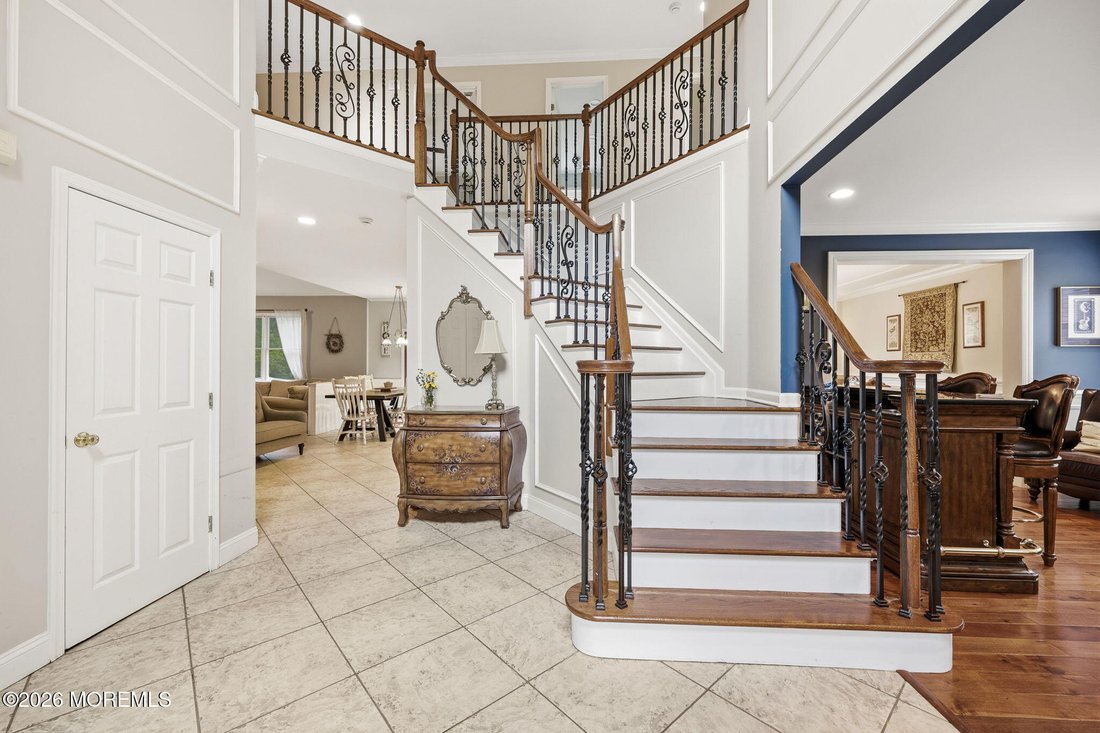 House in Marlboro Township, New Jersey, United States 4 - 17959810