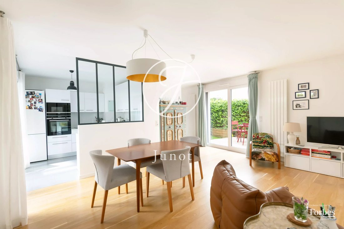 Apartment in Clignancourt-Jules Joffrin, Paris 18e Arrondissement, Paris 4 - 17959444