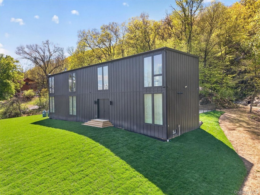 House in Goshen, New York, United States 3 - 16669512