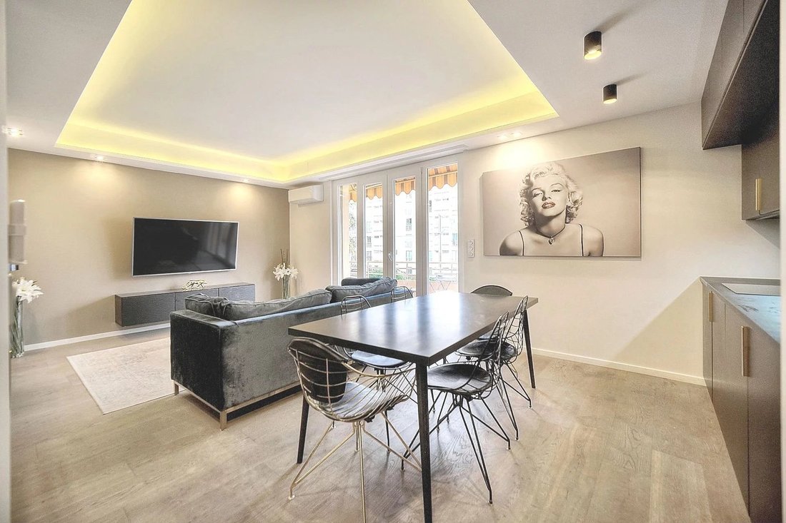Apartment in Cannes, Provence-Alpes-Côte d'Azur, France 2 - 17958005