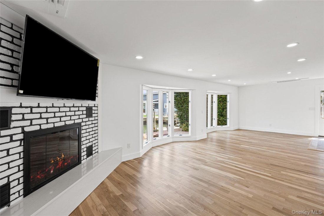 House in Massapequa, New York, United States 5 - 17960615
