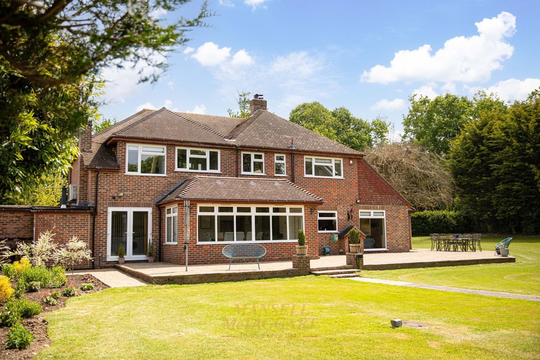 House in Dormansland, England 2 - 17959595