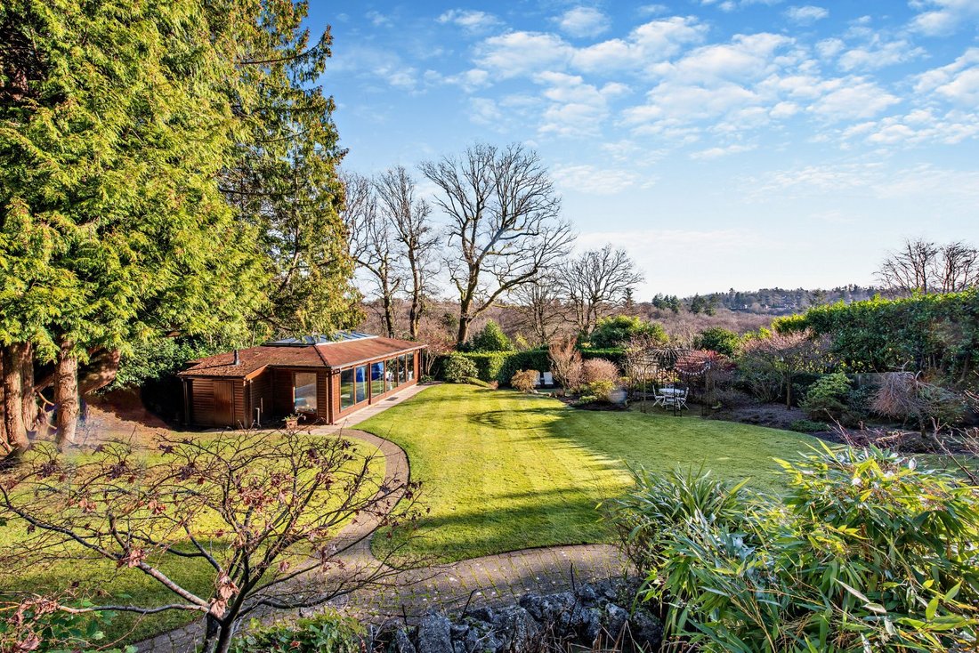 House in Hammer, Beacon Hill, England 3 - 17958523