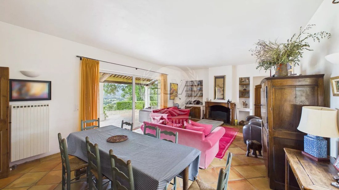House in Le Plan-de-la-Tour, Provence-Alpes-Côte d'Azur, France 4 - 17959474