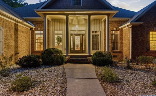 House in Owens Cross Roads, Alabama, United States 1