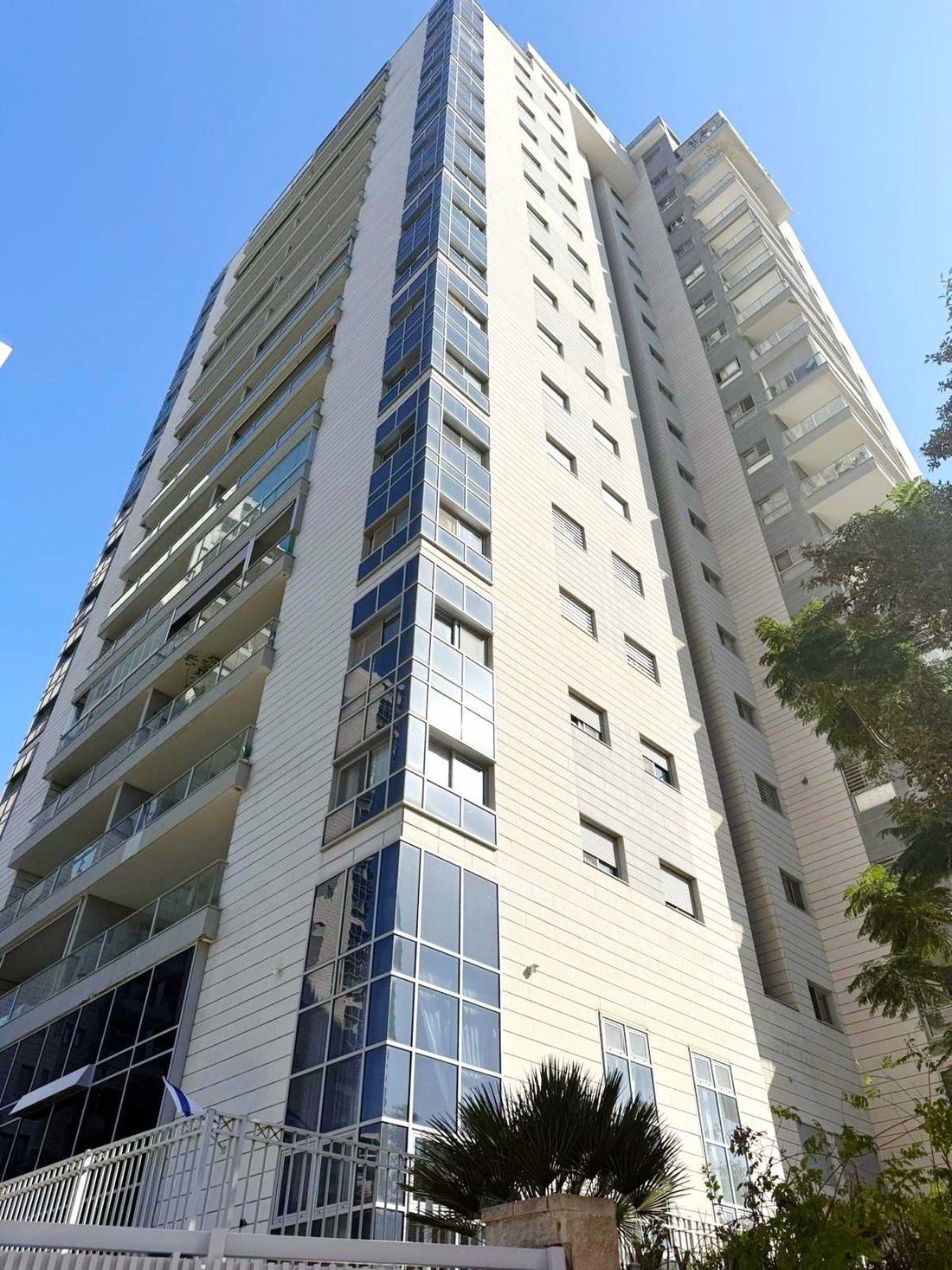 Penthouse in Netanya, Center District, Israel 2 - 17958962