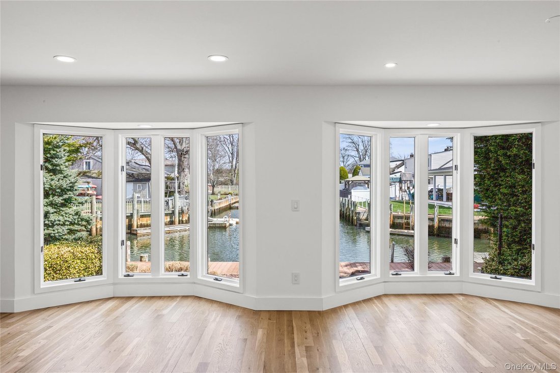 House in Massapequa, New York, United States 4 - 17960615
