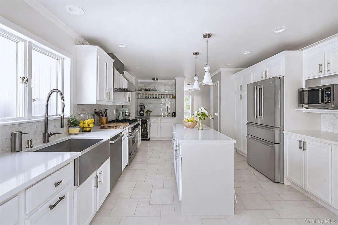 House in Westhampton, New York, United States 4 - 17893597