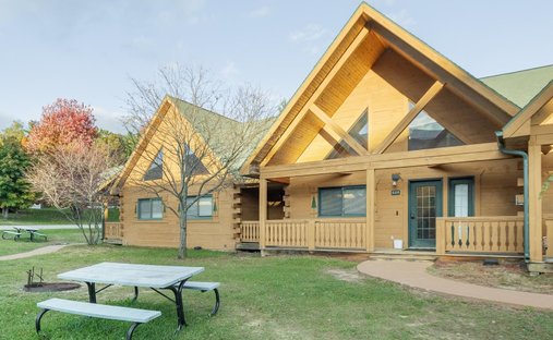 Townhouse in Warrens, Wisconsin, United States 1