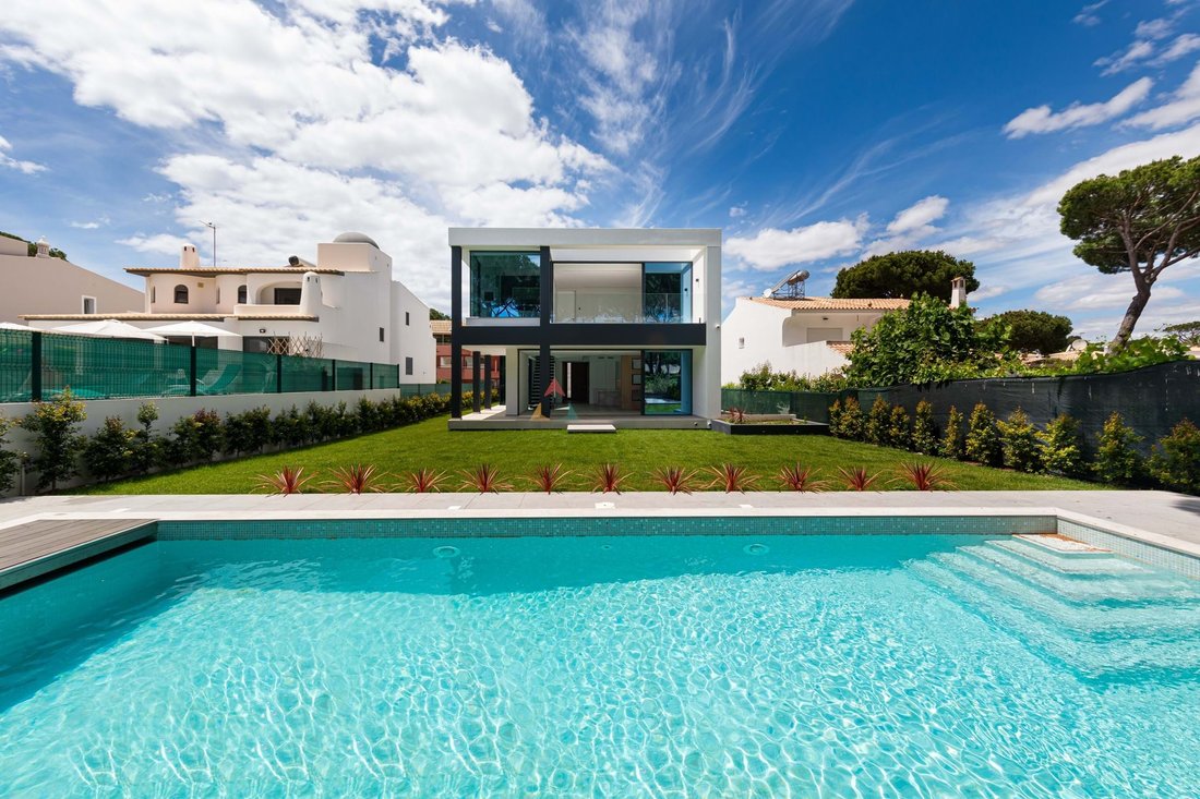 Villa in Vilamoura, Quarteira, Algarve 2 - 17960088