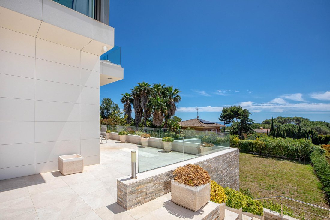 Villa in Lloret de Mar, Catalonia, Spain 5 - 17958185