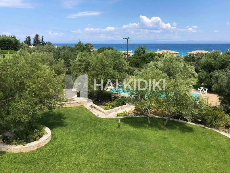 Villa in Pallini Municipal Unit, Macedonia and Thrace, Greece 1 - 17963501