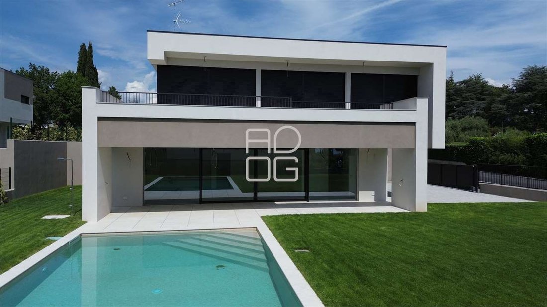 Villa in Moniga del Garda, Lombardy, Italy 3 - 12851004