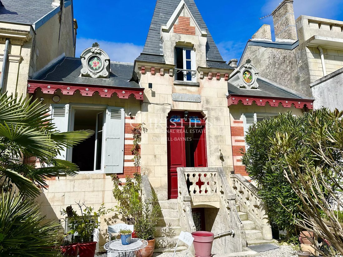 Villa in Le Genette, La Rochelle, France 2 - 17575328