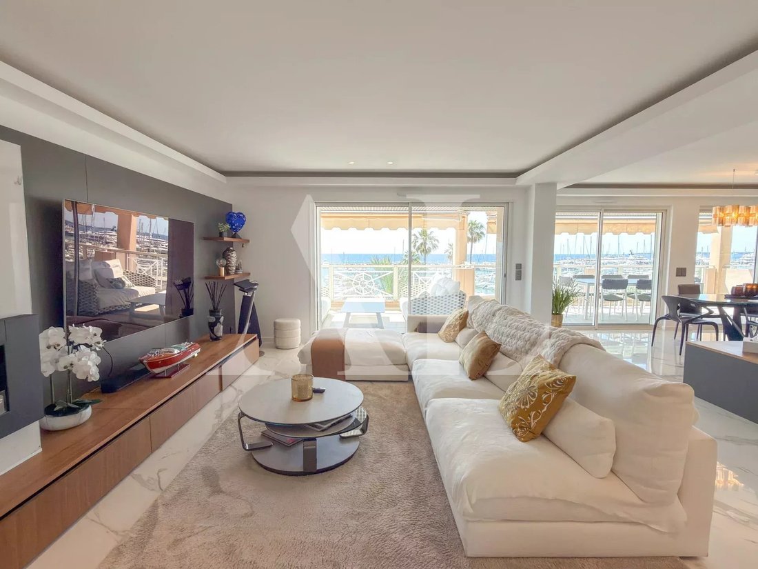 Apartment in Vallauris, Provence-Alpes-Côte d'Azur, France 4 - 17962184