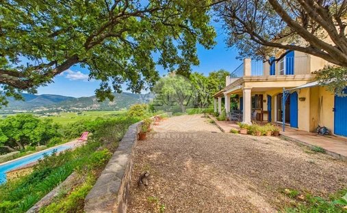 House in Le Plan-de-la-Tour, Provence-Alpes-Côte d'Azur, France 1