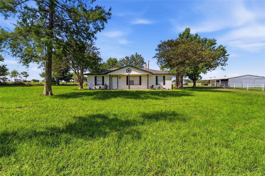 House in McDade, Texas, United States 4 - 17961326