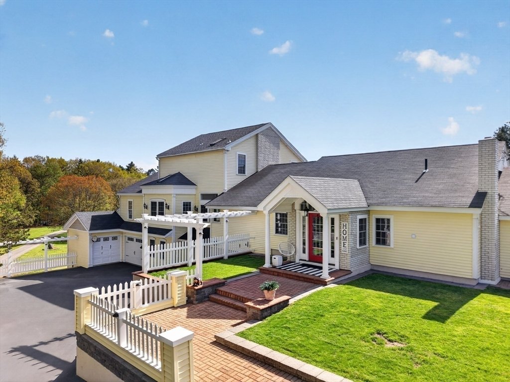 House in Lunenburg, Massachusetts, United States 5 - 17959858