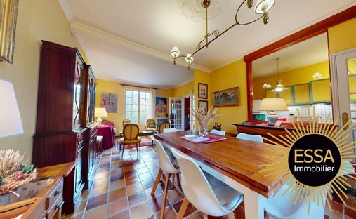 House in Les Arcades, Viroflay, France 1