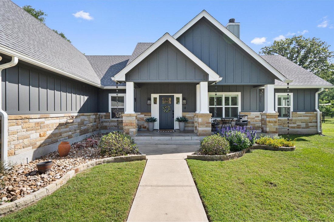 House in Elgin, Texas, United States 4 - 17958100