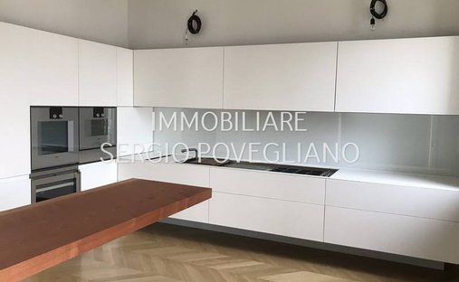 Apartment in Cathedral - Piazza dei Signori, Treviso, Italy 1